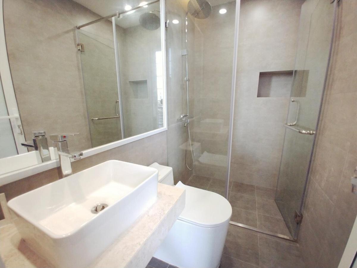 Lyn House - Service Apartment Hoang Quoc Viet Hanoi Luaran gambar