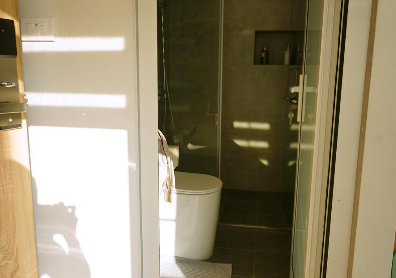 Lyn House - Service Apartment Hoang Quoc Viet Hanoi Luaran gambar
