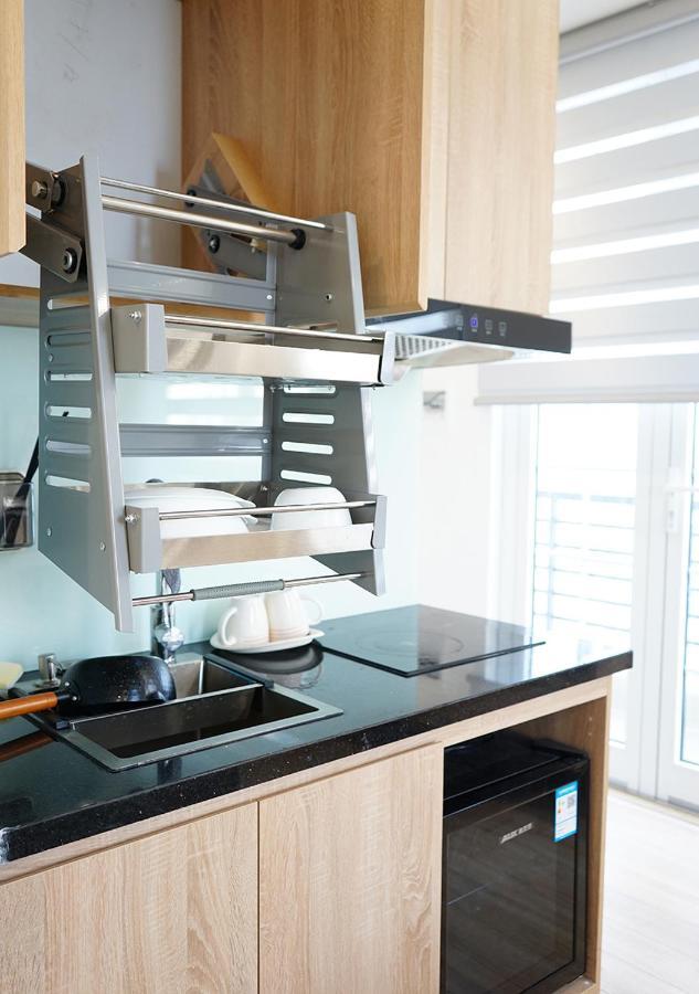 Lyn House - Service Apartment Hoang Quoc Viet Hanoi Luaran gambar
