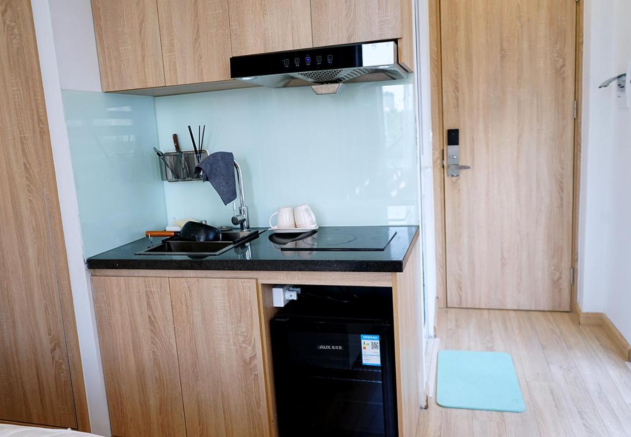 Lyn House - Service Apartment Hoang Quoc Viet Hanoi Luaran gambar